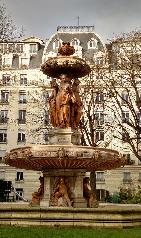 卡尔éLouvois黎塞流街雕像La Saone法国巴黎玛莱